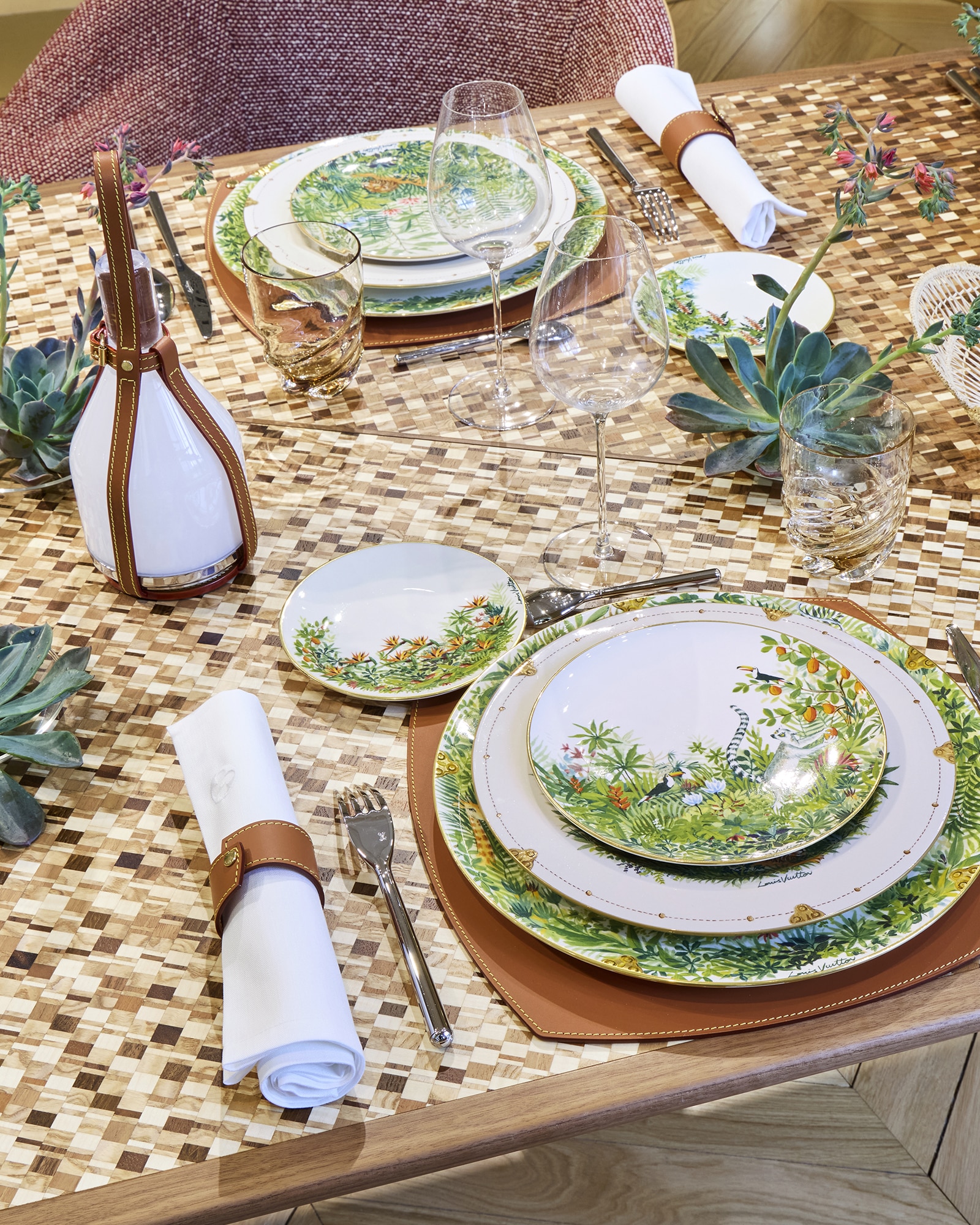 Art of Dining Collection for Trunks, Travel and Home | LOUIS VUITTON
