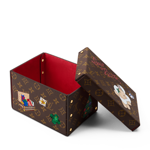 Alfonse Cardboard Box S00 in Trunks, Travel and Home's Sport and Games } collections by Louis Vuitton (Product zoom)
