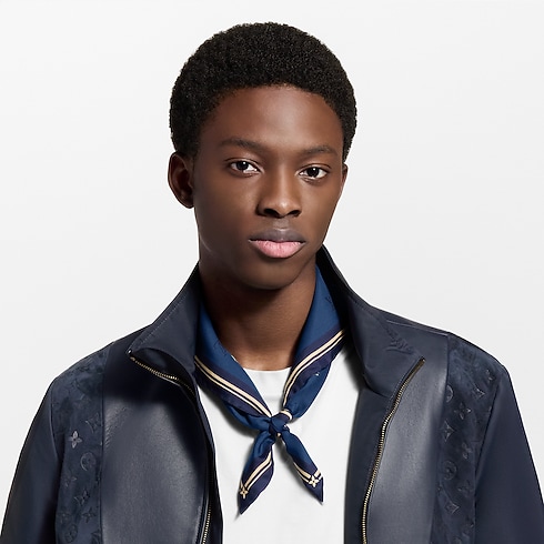 Animal Blason Bandana S00 in Men's Accessories Silk and Bandanas collections by Louis Vuitton (Product zoom)