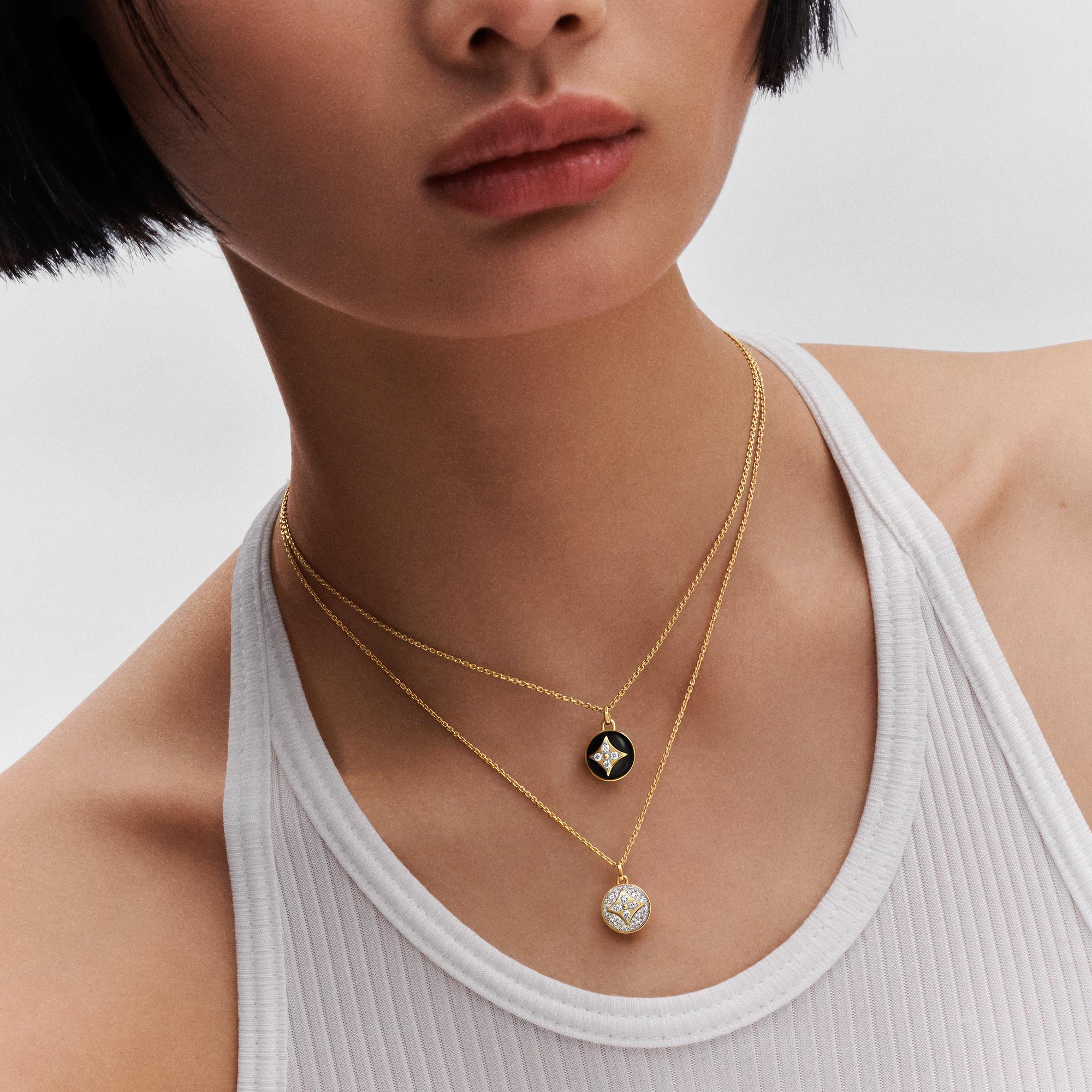 B Blossom Pendant, Yellow Gold, White 