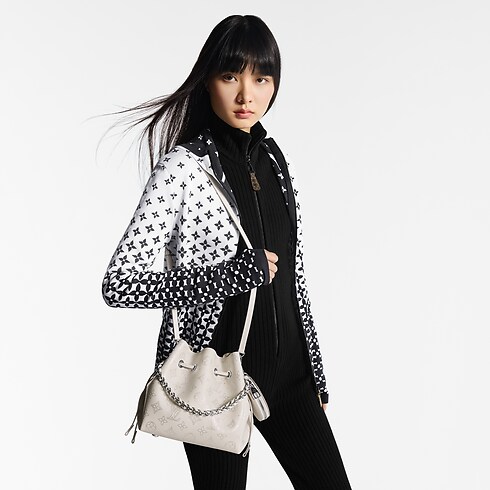 Bella Mahina Leather in Women's Handbags All Handbags collections by Louis Vuitton (Product zoom)