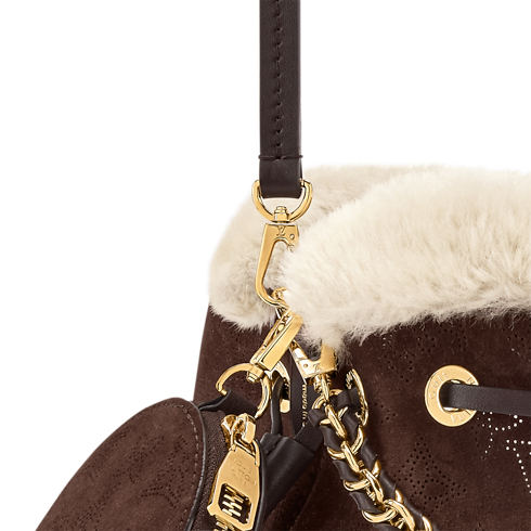 Bella Mahina Leather in Women's Handbags All Handbags collections by Louis Vuitton (Product zoom)