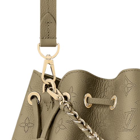 Bella Tote Mahina Leather in Bags and Small Leather Goods's Women Bags Newness collections by Louis Vuitton (Product zoom)