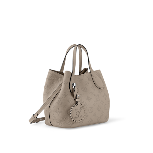 Blossom PM Mahina Leather in Bags and Small Leather Goods's Women Bags Newness collections by Louis Vuitton (Product zoom)