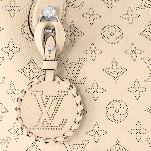 Blossom PM Mahina Leather in Bags and Small Leather Goods's Women Bags Newness collections by Louis Vuitton (Product zoom)