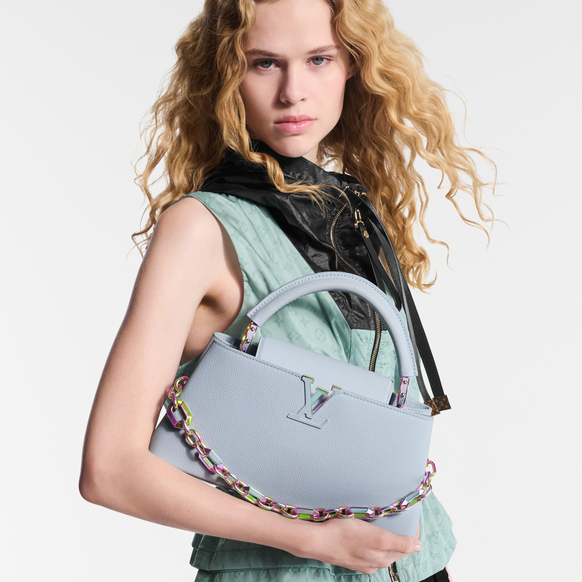 Capucines East-West Mini Capucines in Women