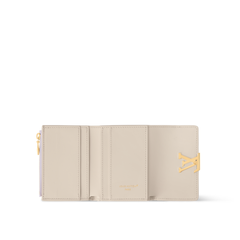Capucines XS Wallet Taurillon Leather in Women's Wallets and Small Leather Goods All Wallets and Small Leather Goods collections by Louis Vuitton (Product zoom)