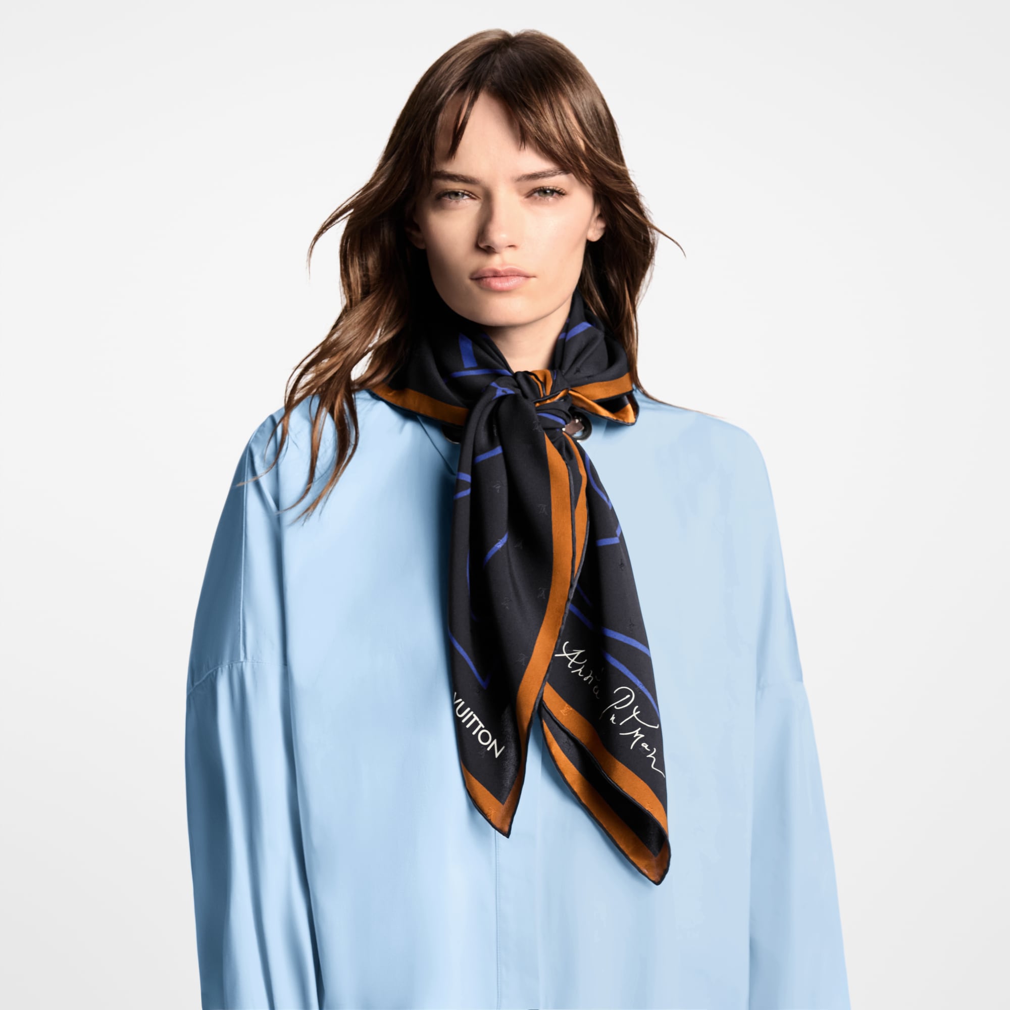 Chemin Faisant By Andree Putman Square 90 S00 in Women