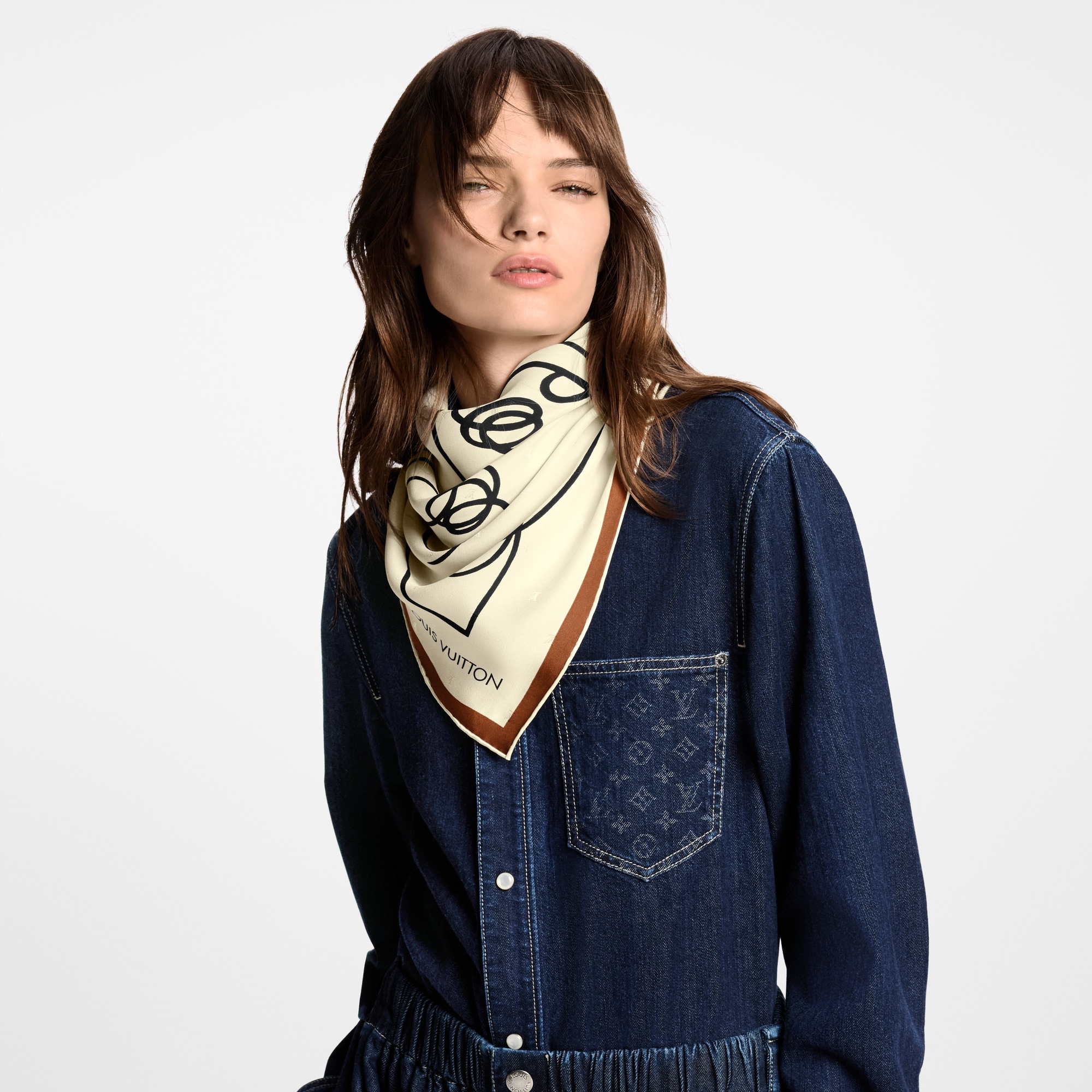 Chemin Faisant By Andree Putman Square 90 S00 in Women