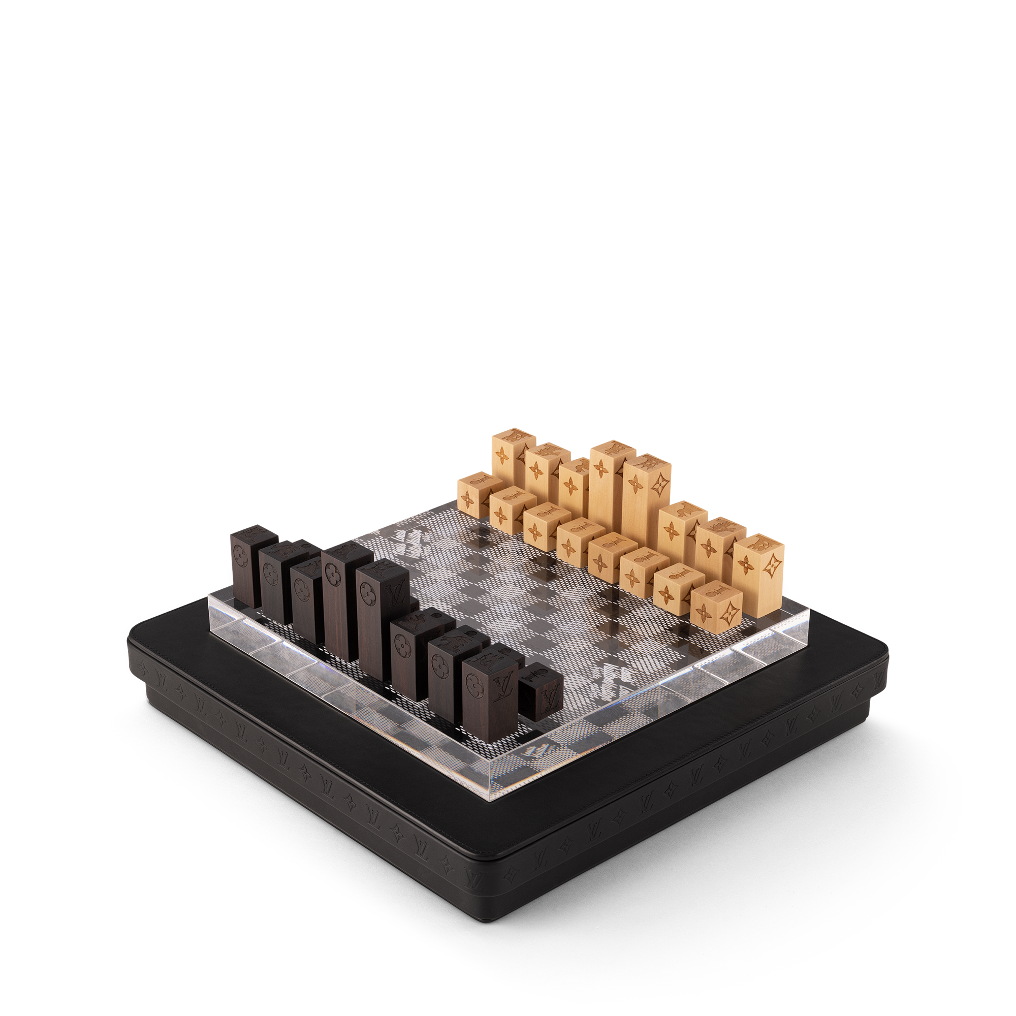 Chess Game S00 in Trunks, Travel and Home