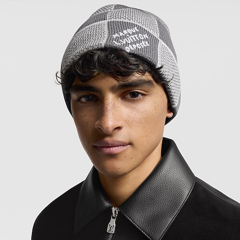 Damier Heritage Beanie S00 in Men's Accessories Hats, Beanies and Gloves collections by Louis Vuitton (Product zoom)