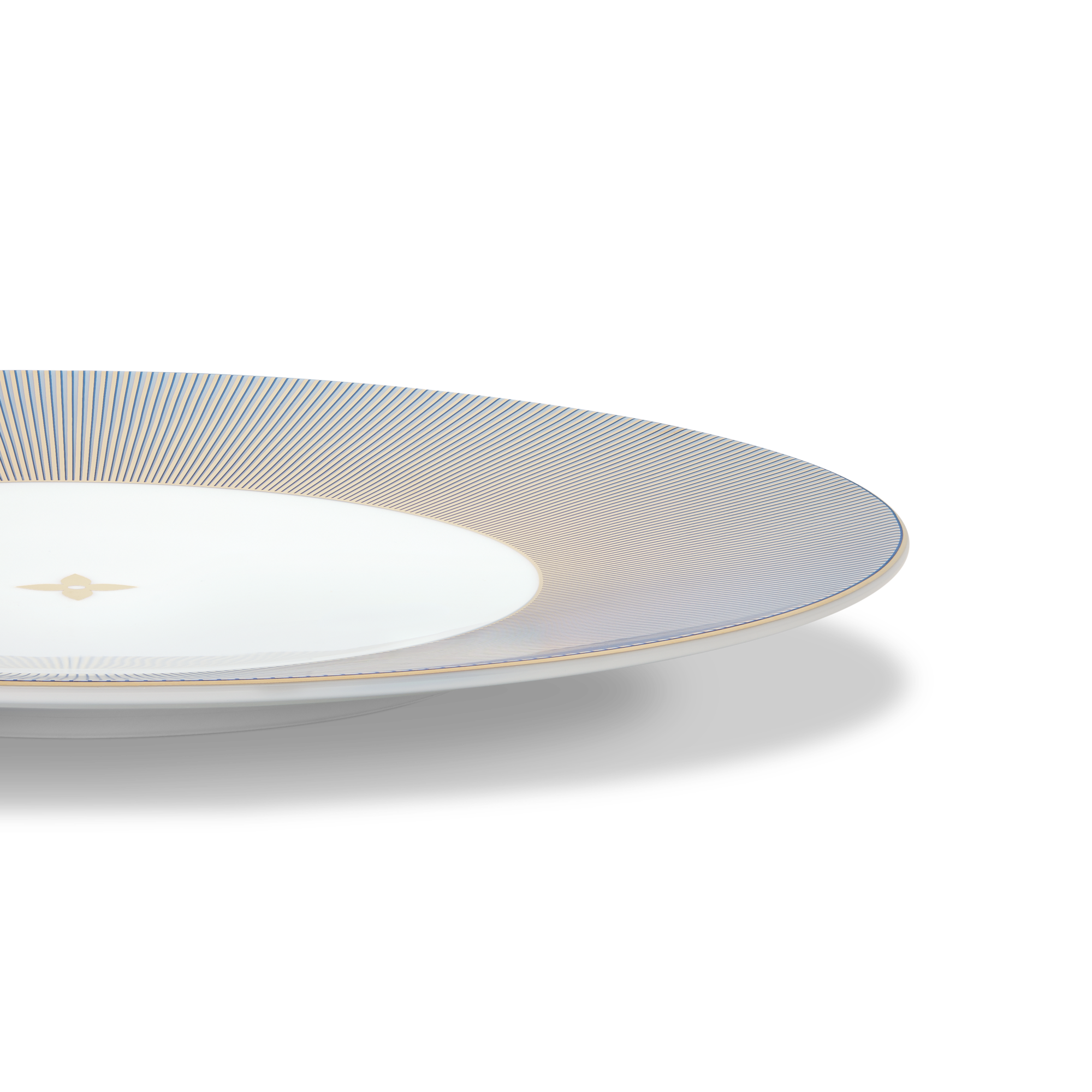 Dichroic Set Of 2 Presentation Plates  in Trunks, Travel and Home