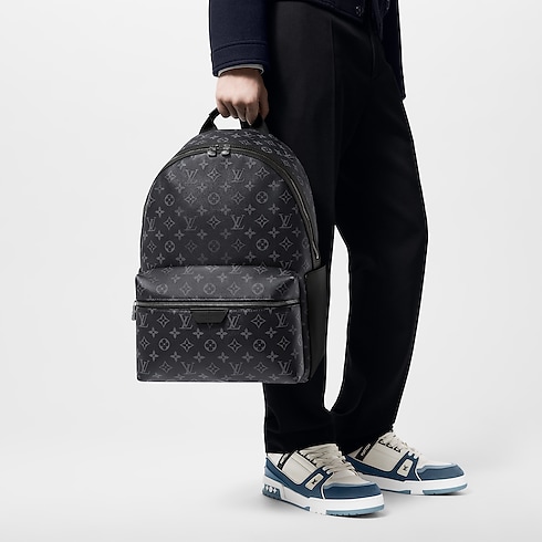 Discovery Backpack MM Monogram Eclipse in Men's Bags All Bags collections by Louis Vuitton (Product zoom)