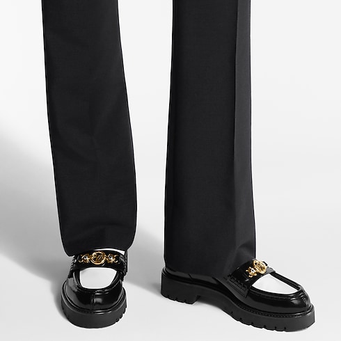 District Flat Loafer in Women's Shoes Loafers and Ballerinas collections by Louis Vuitton (Product zoom)