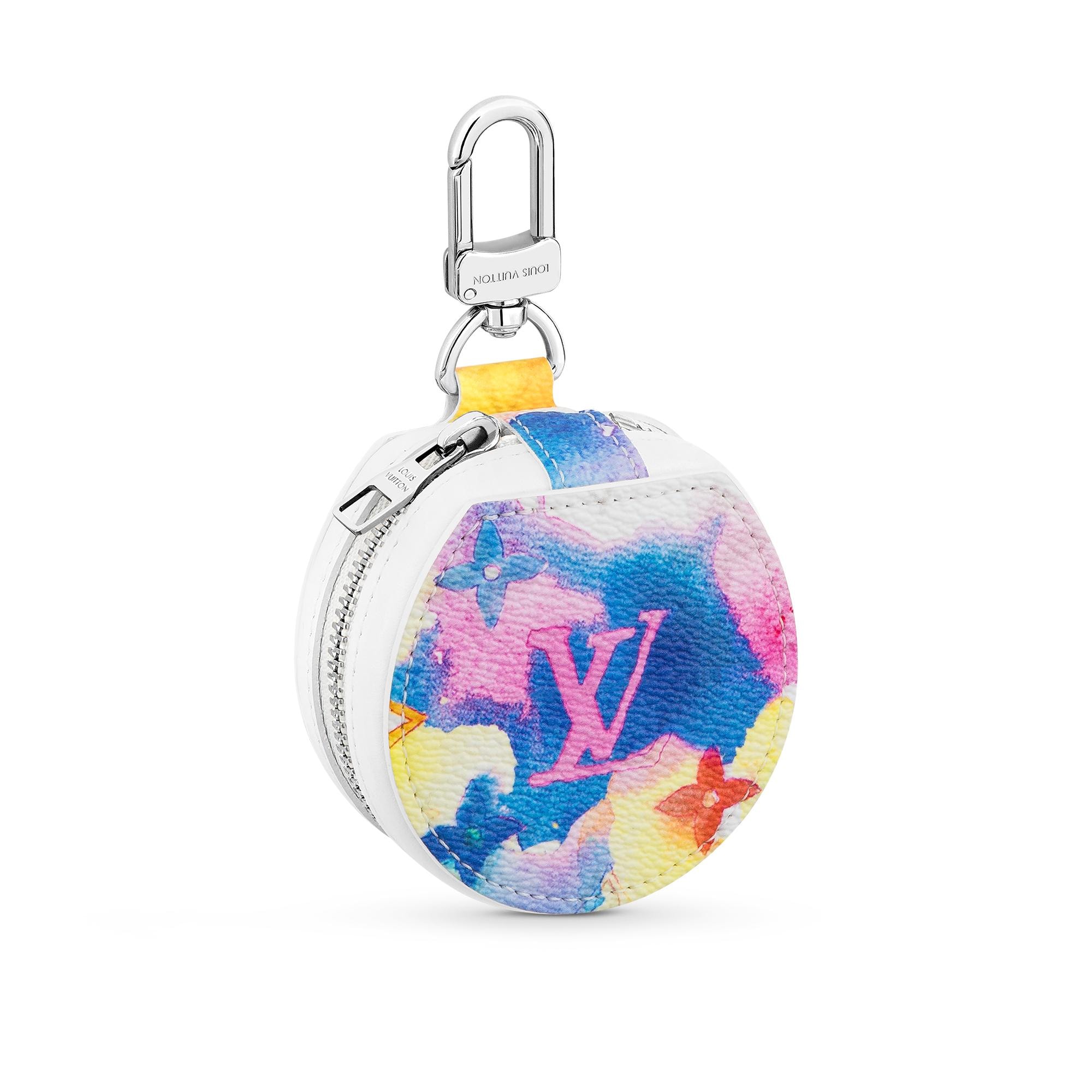 Tech Accessories Collection for Men | LOUIS VUITTON
