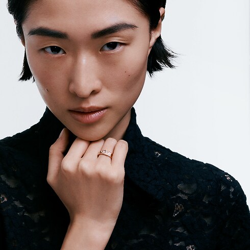 Empreinte Medium Ring, Pink Gold and Diamonds in Jewelry's Categories Rings collections by Louis Vuitton (Product zoom)