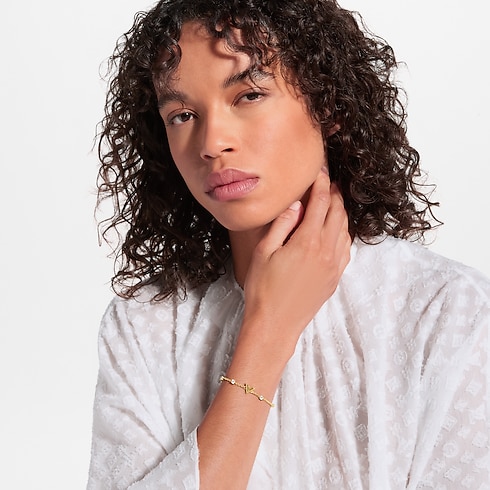 Essential V Strass PM Bracelet S00 in Women's Fashion Jewelry Bracelets collections by Louis Vuitton (Product zoom)