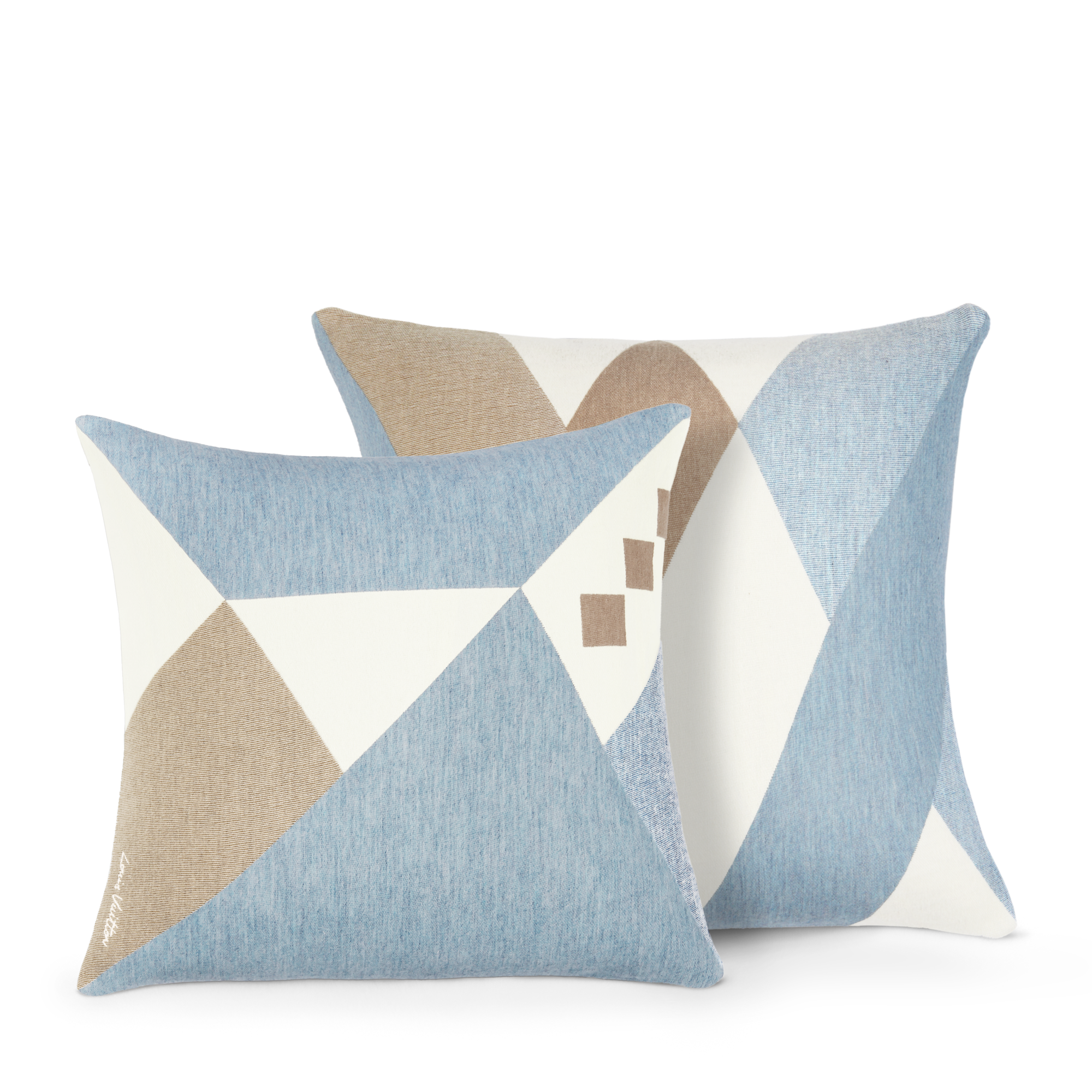 Everest Cushion 40x40  in Trunks, Travel and Home