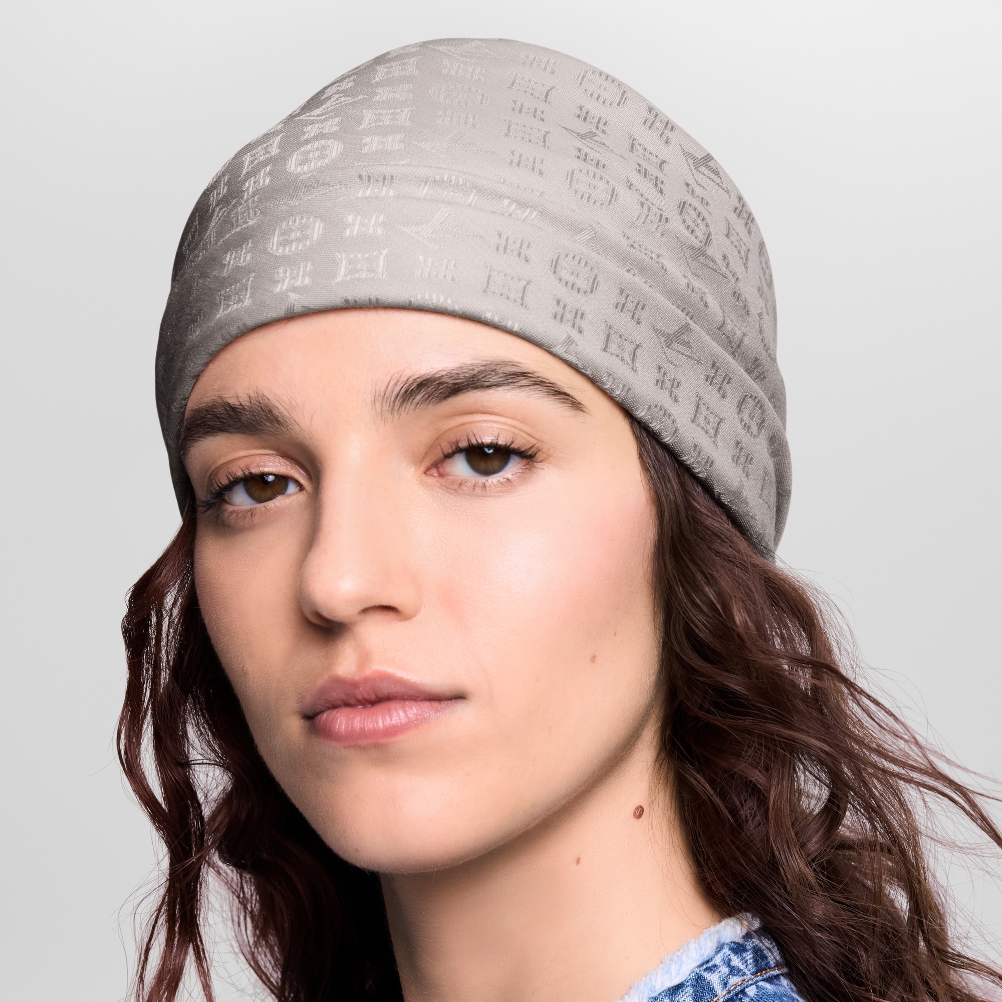 Evermore Shawl S00 in Women