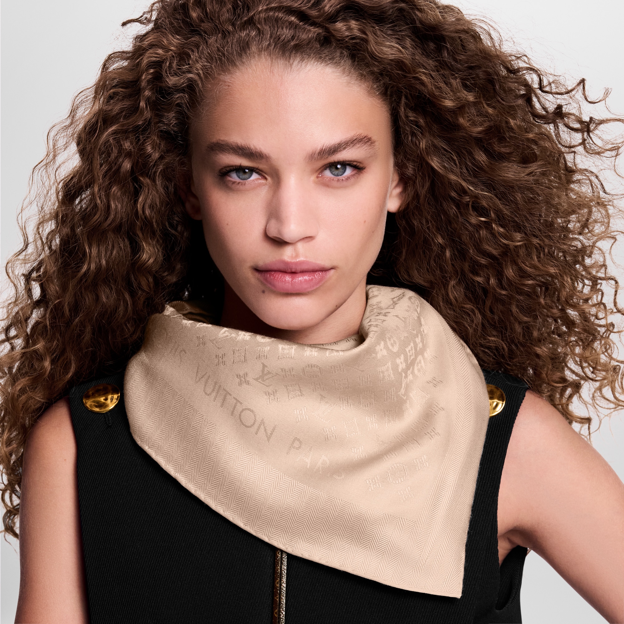 Evermore Shawl S00 in Women