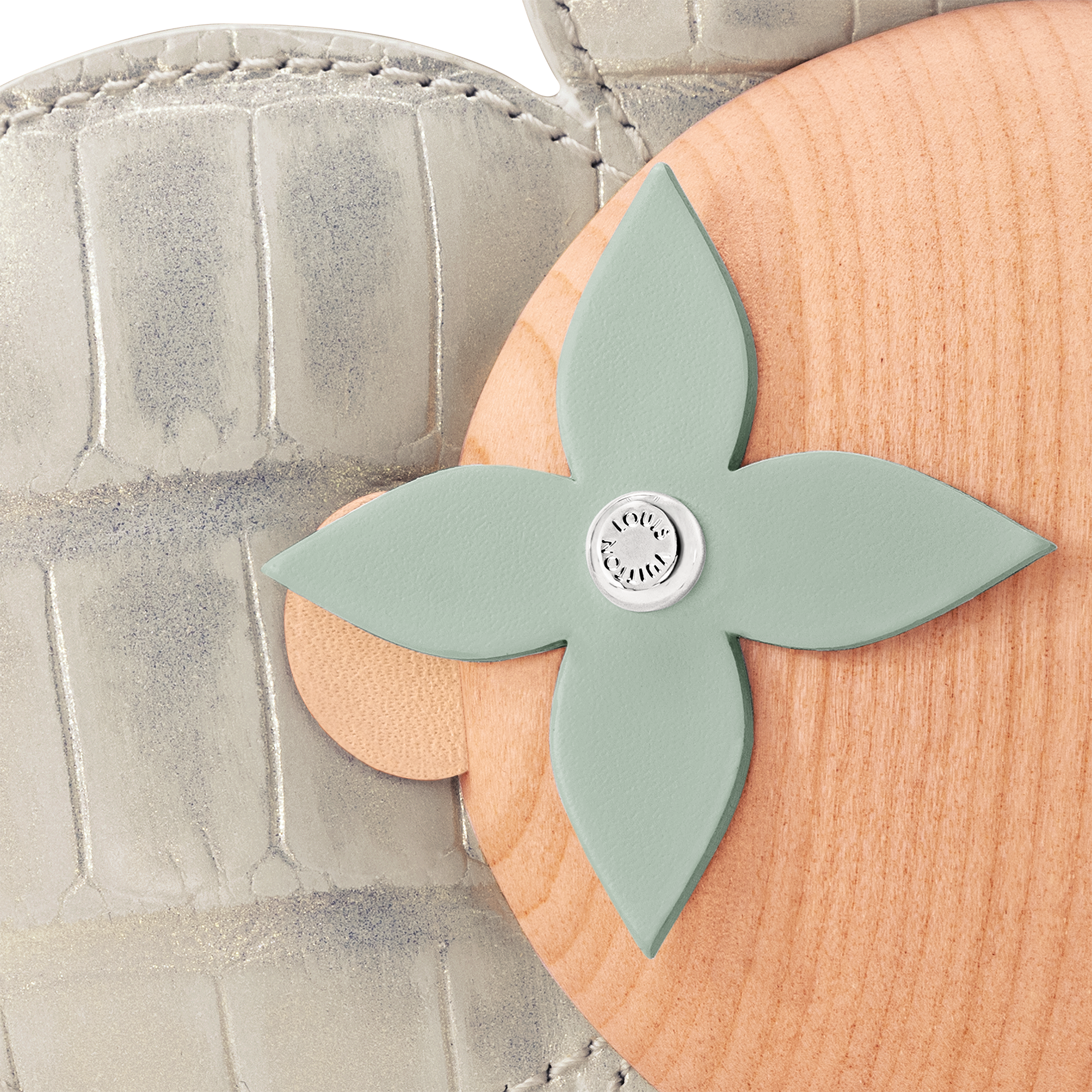 Exotic Vivienne Doll Crocodilien Brillant in Trunks, Travel and Home