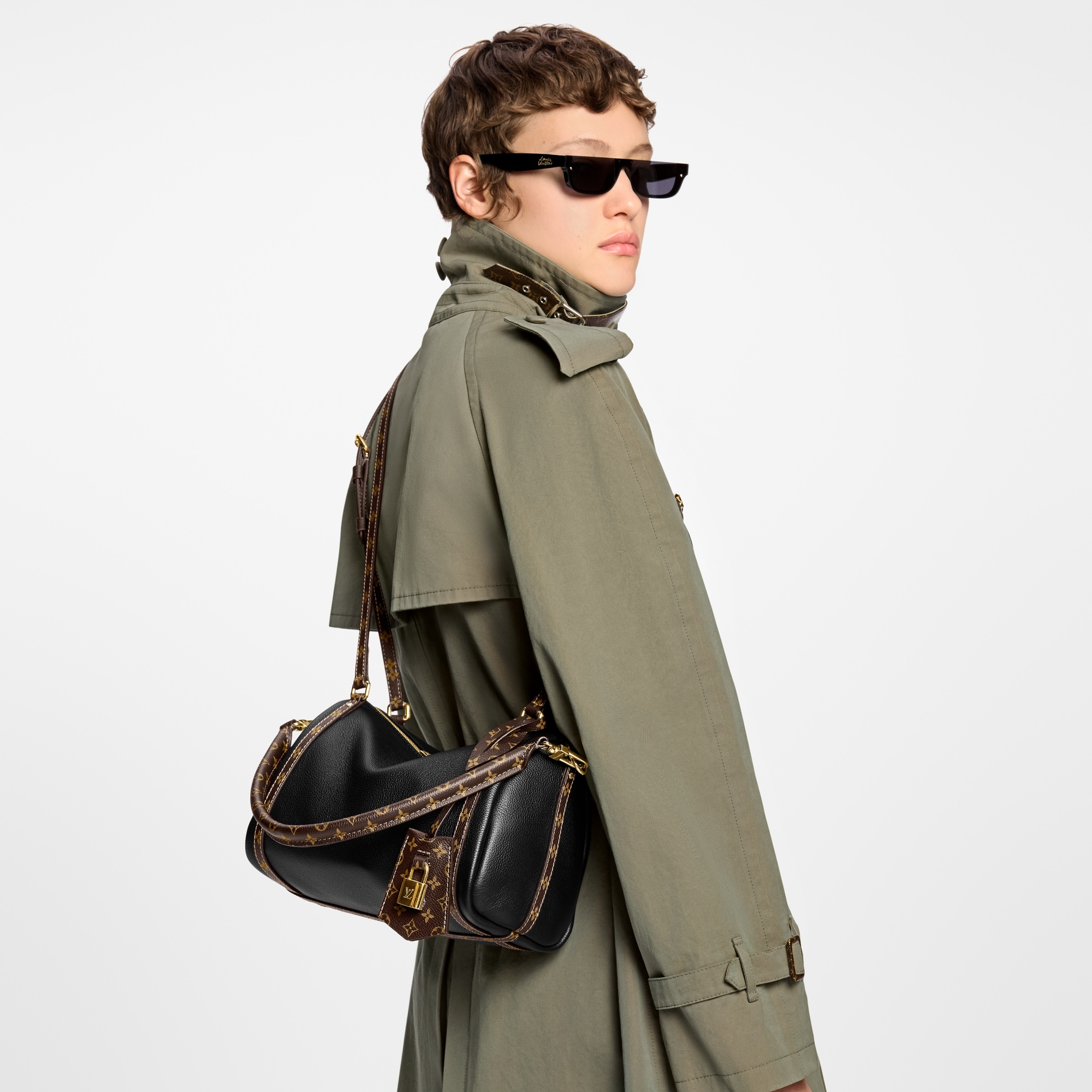 Express PM Fashion Leather in Women