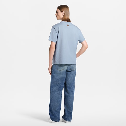 Flock Print Gradient Signature T-Shirt in Men's Ready-to-Wear T-shirts and Polos collections by Louis Vuitton (Product zoom)