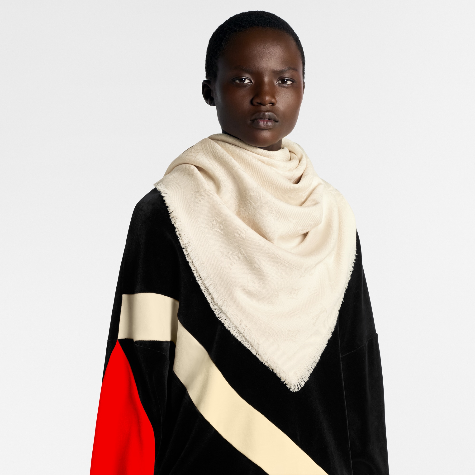 Flower And Straps Shawl S00 in Women