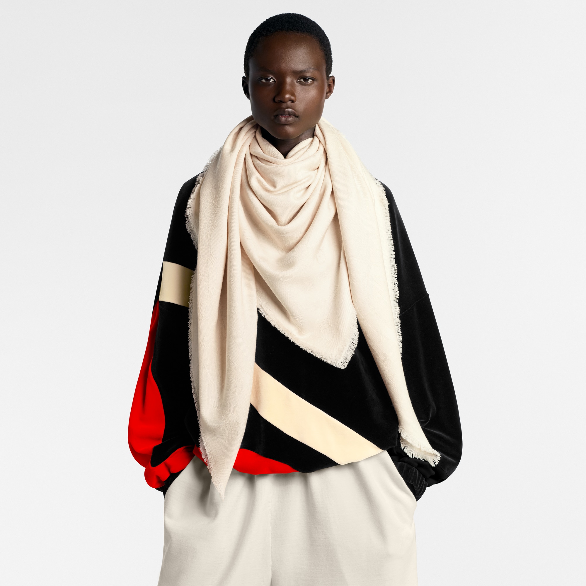 Flower And Straps Shawl S00 in Women