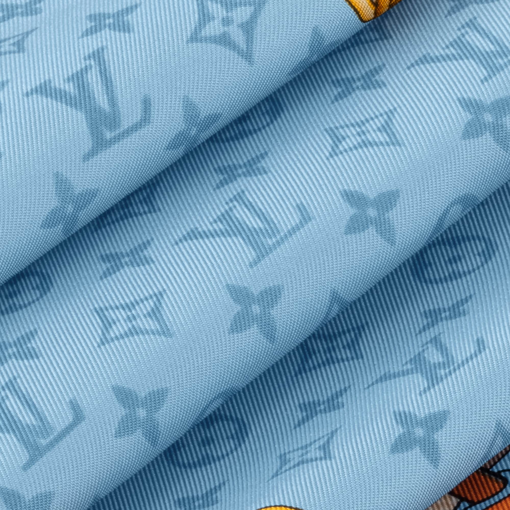 Flower And Straps Square 90 S00 in Women