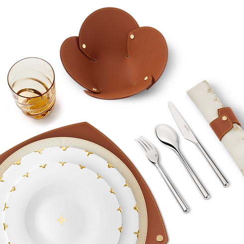 Flower Crown Set of 2 Dessert Plates in Trunks, Travel and Home's Home and Art of Dining Art of Dining collections by Louis Vuitton (Product zoom)