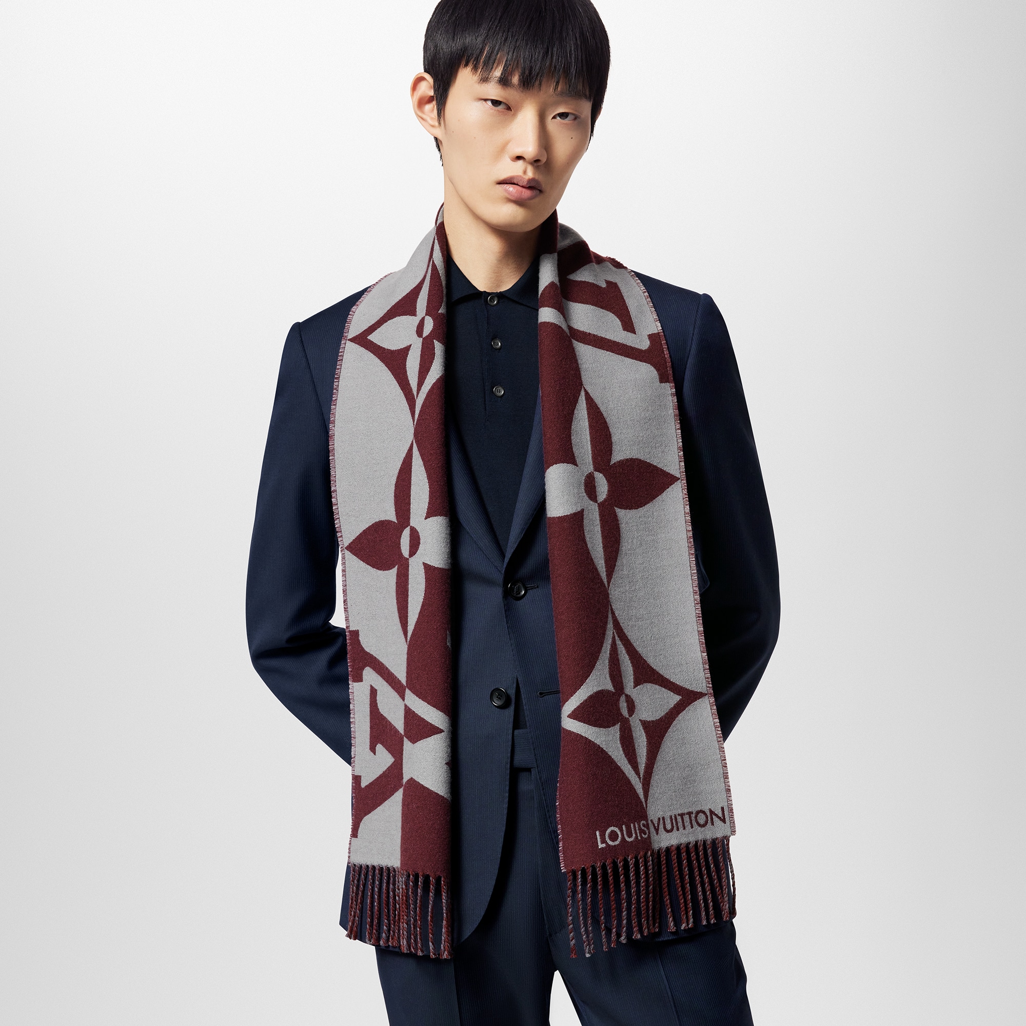 Graphic Dual Small Scarf S00 in Men