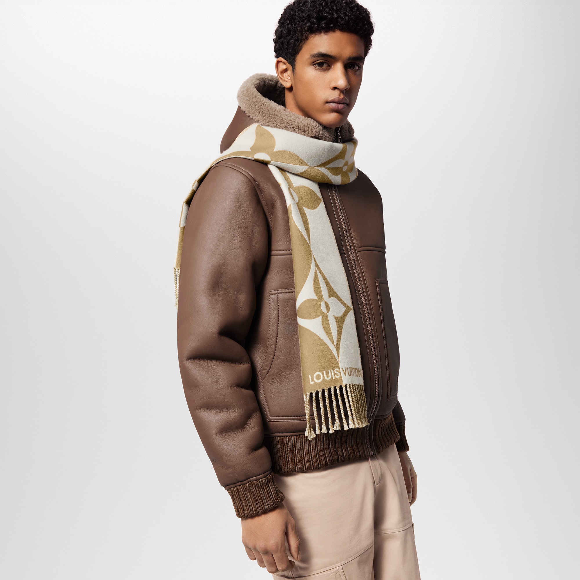 Graphic Dual Small Scarf S00 in Men