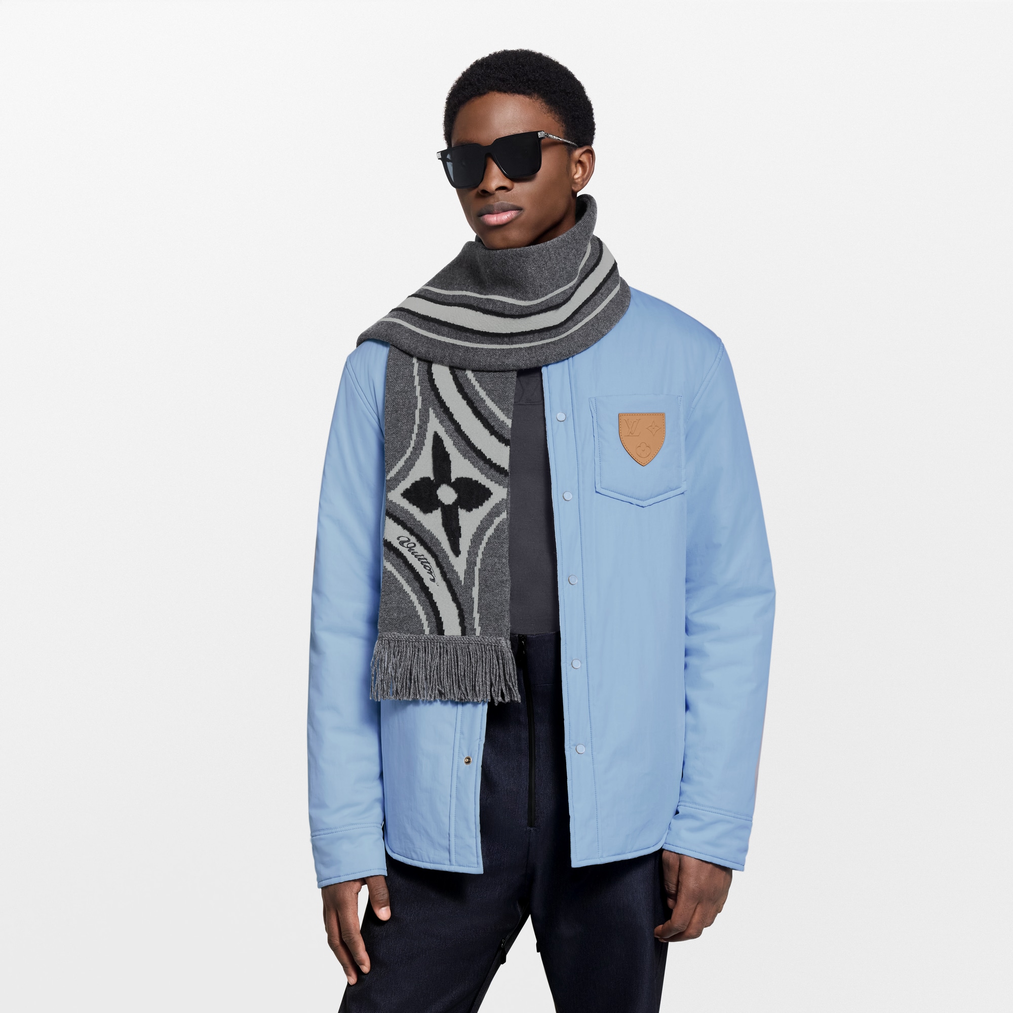 Graphic Flower Scarf S00 in Men