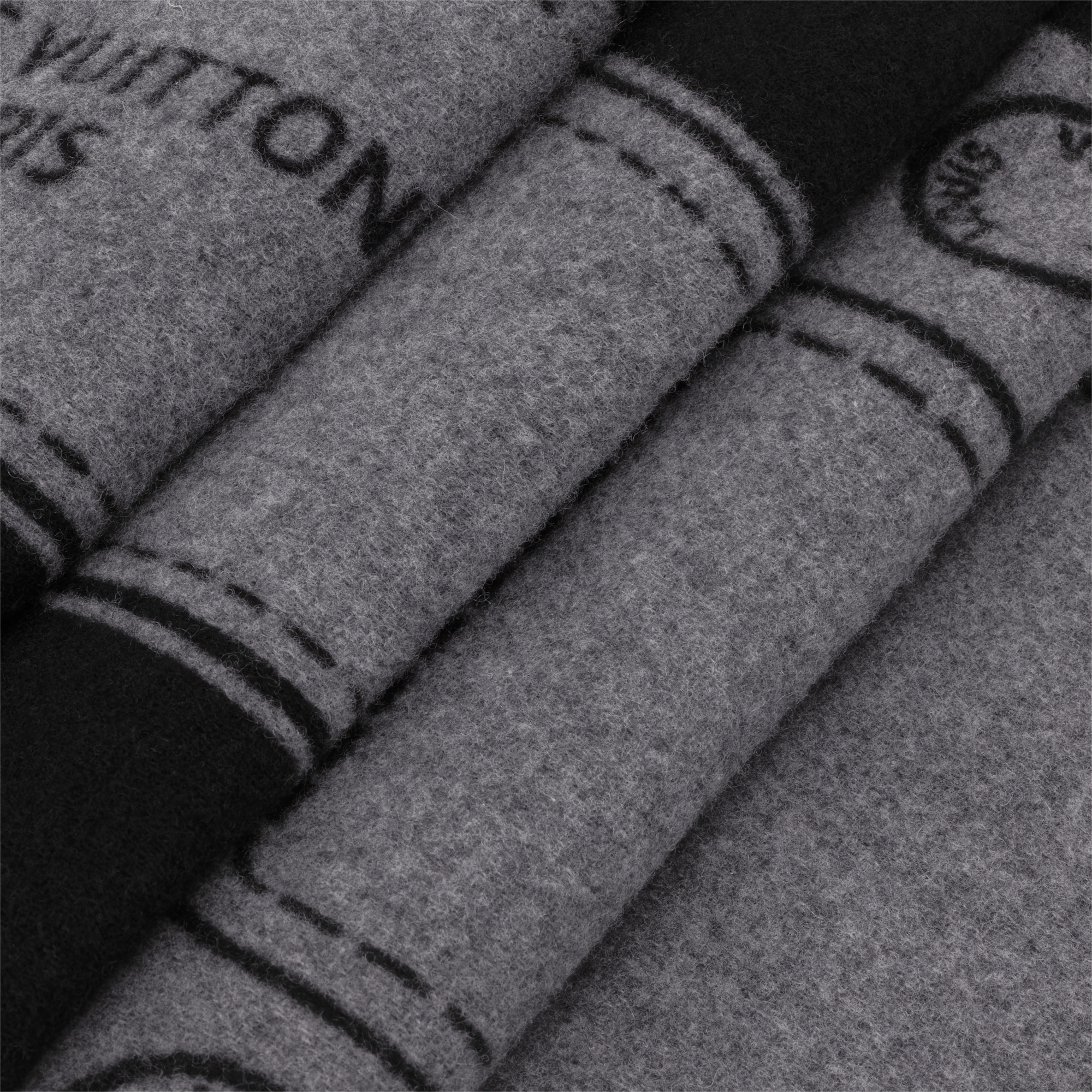 Handle Scarf S00 in Men