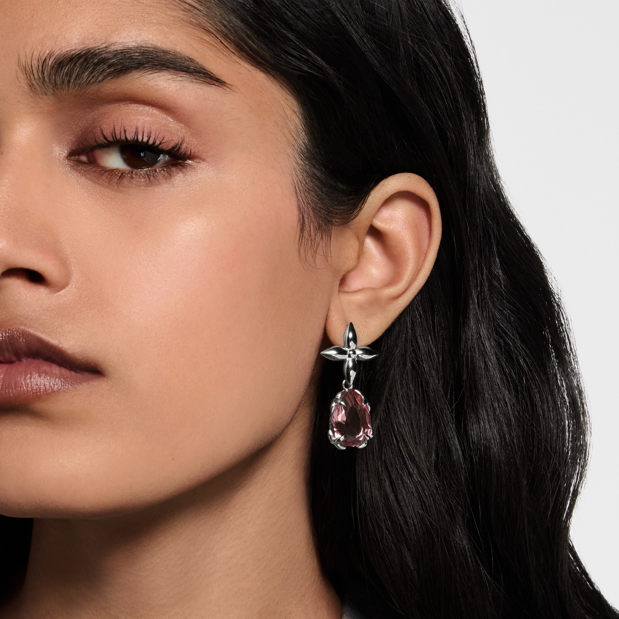 Heirloom Earrings S00 in Women