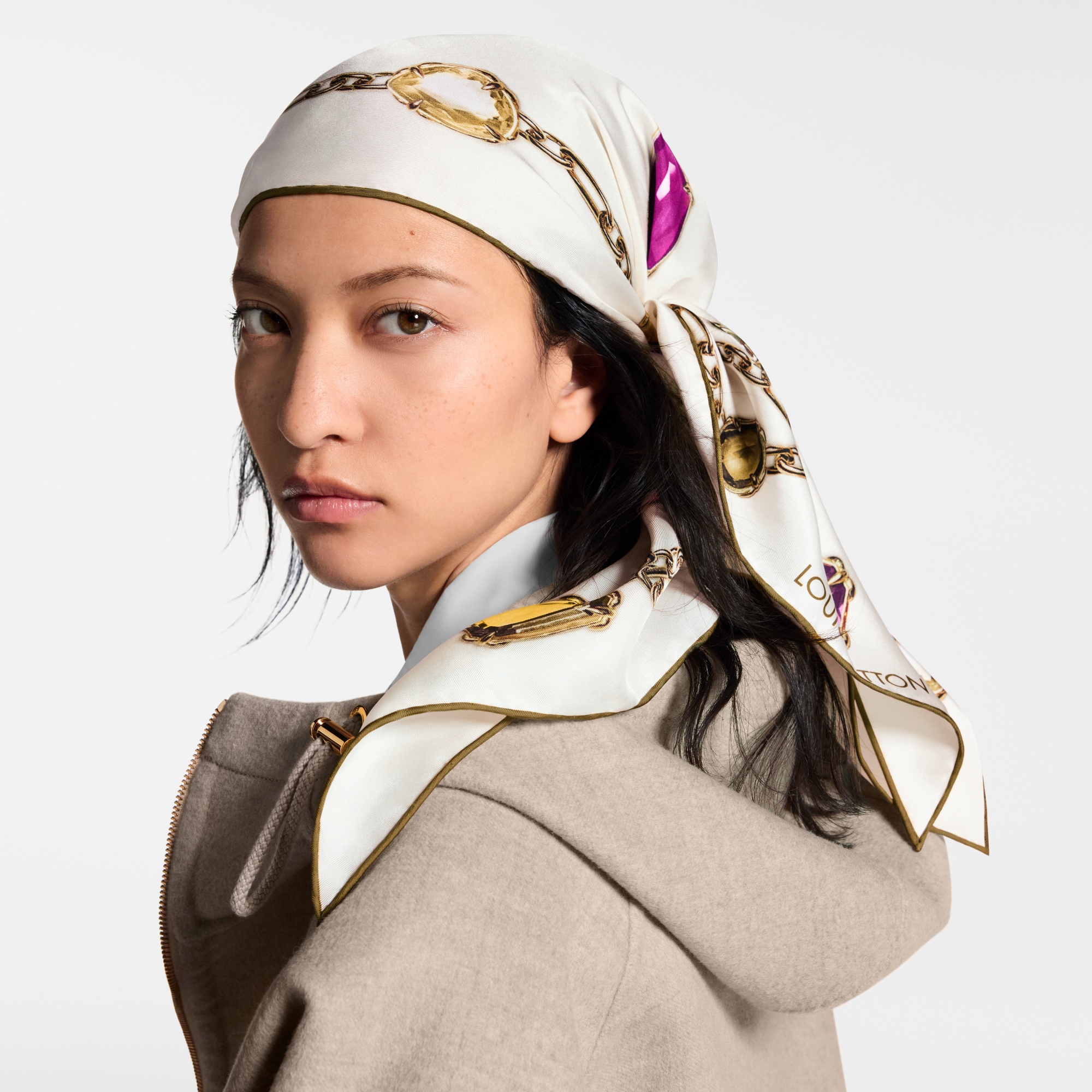 Heirloom Silk Triangle S00 in Women