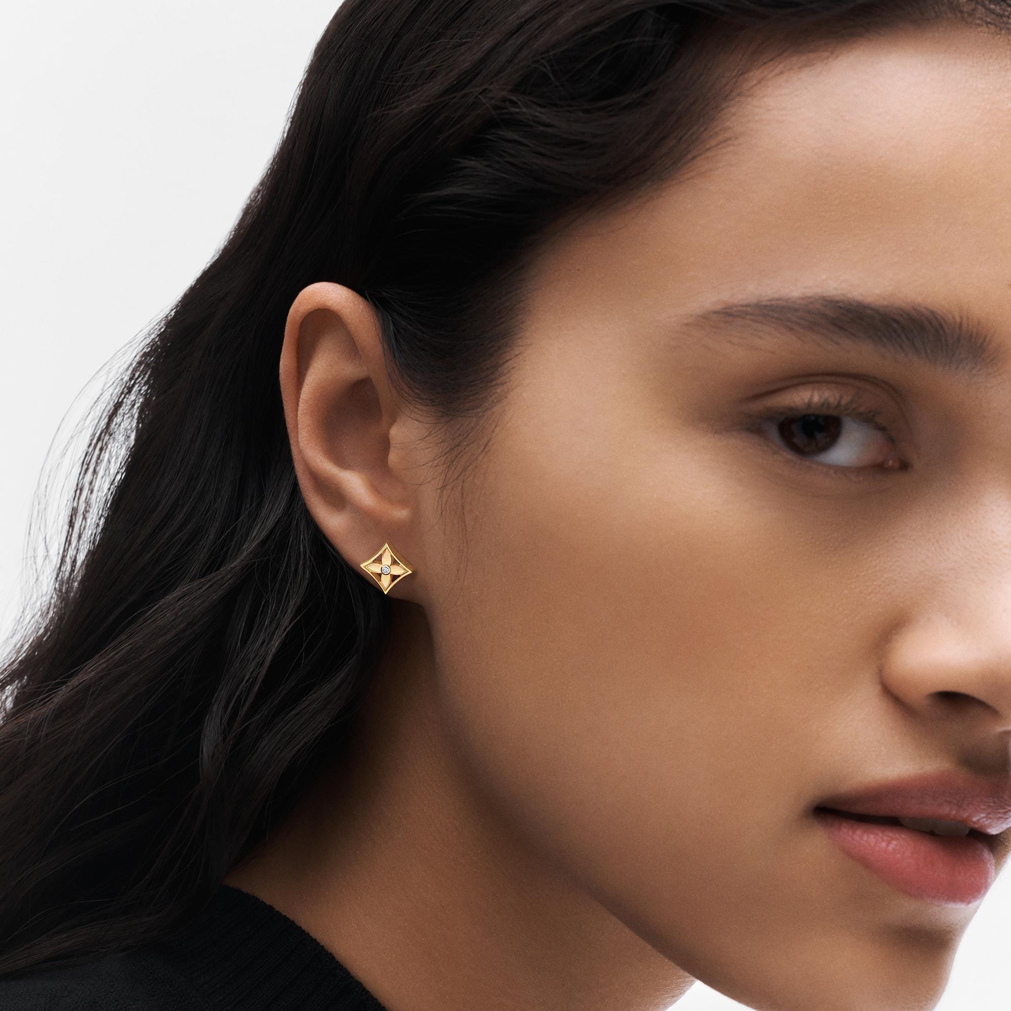 Idylle Blossom Reversible Stud, Yellow And White Gold And Diamond - Per Unit  in Jewelry