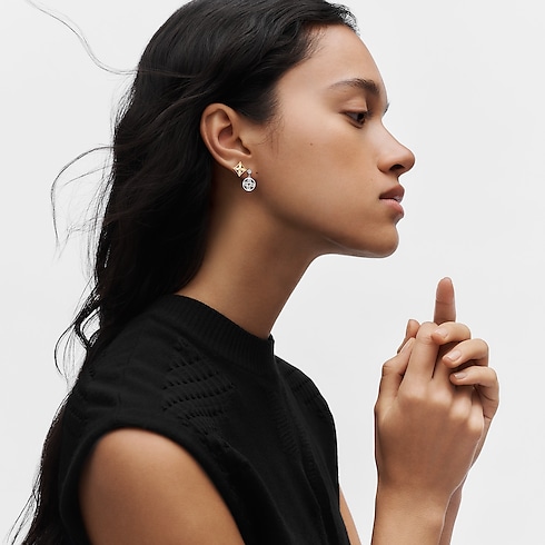 Idylle Blossom Reversible Stud, Yellow And White Gold And Diamond - Per Unit in Jewelry's Categories Earrings collections by Louis Vuitton (Product zoom)