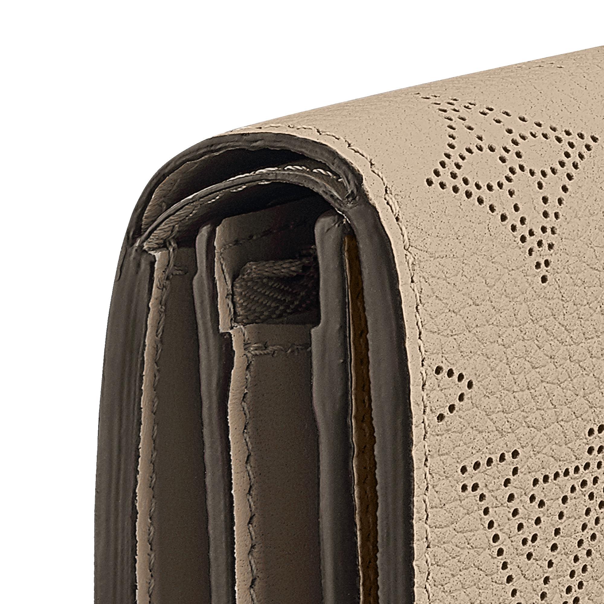 Iris Compact Wallet Mahina Leather in Women