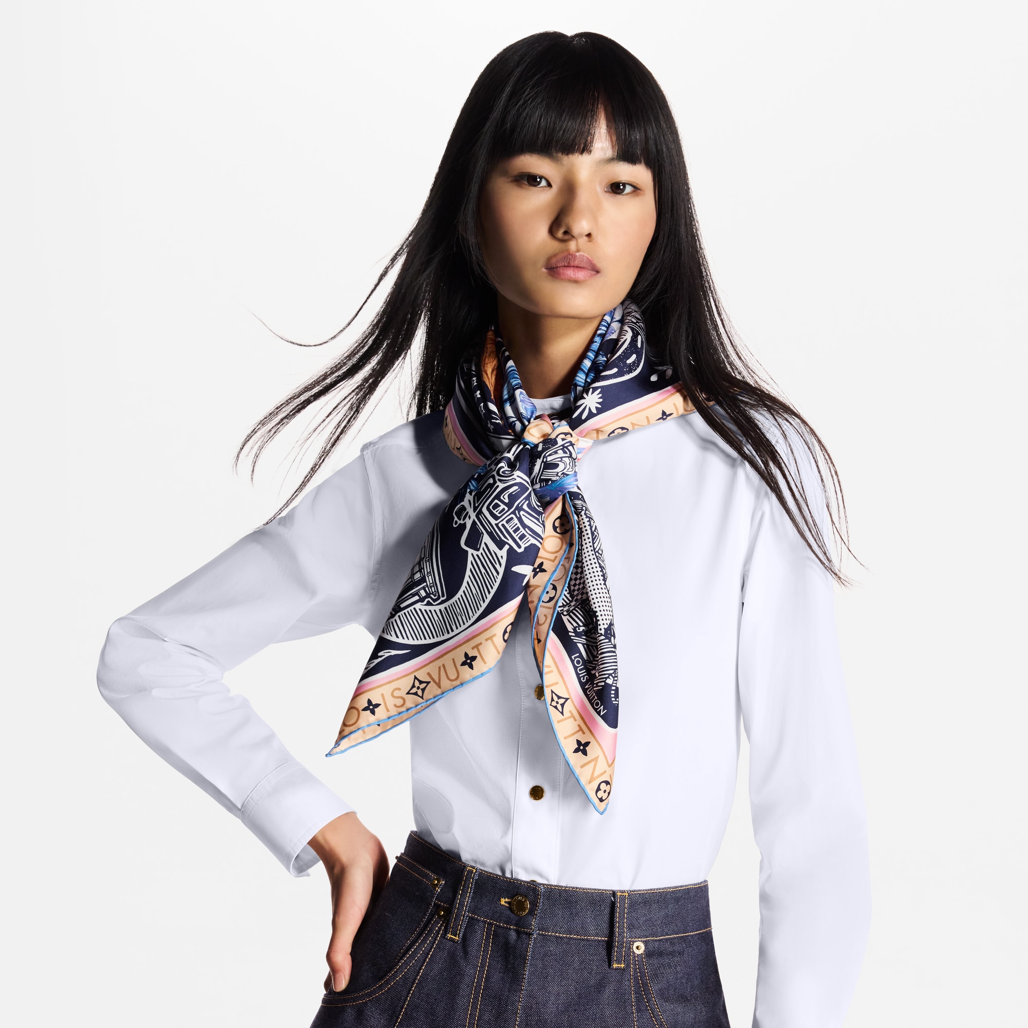 Jardin Des Plantes Square 90 S00 in Women