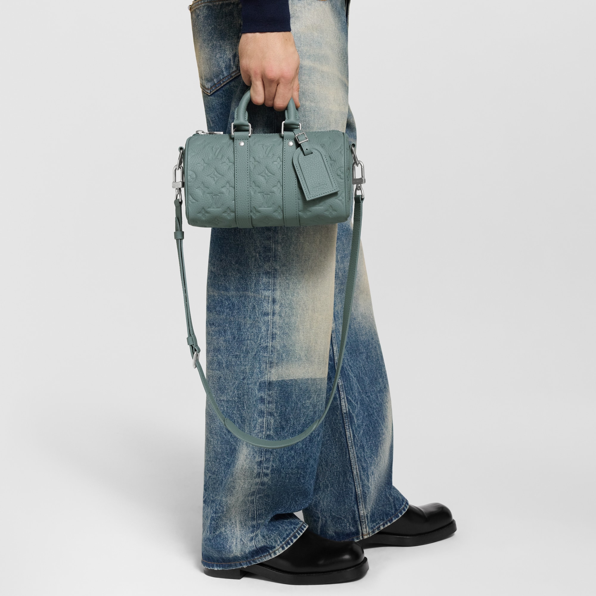 Keepall Bandoulière 25 Monogram Taurillon Leather in Bags and Small Leather Goods