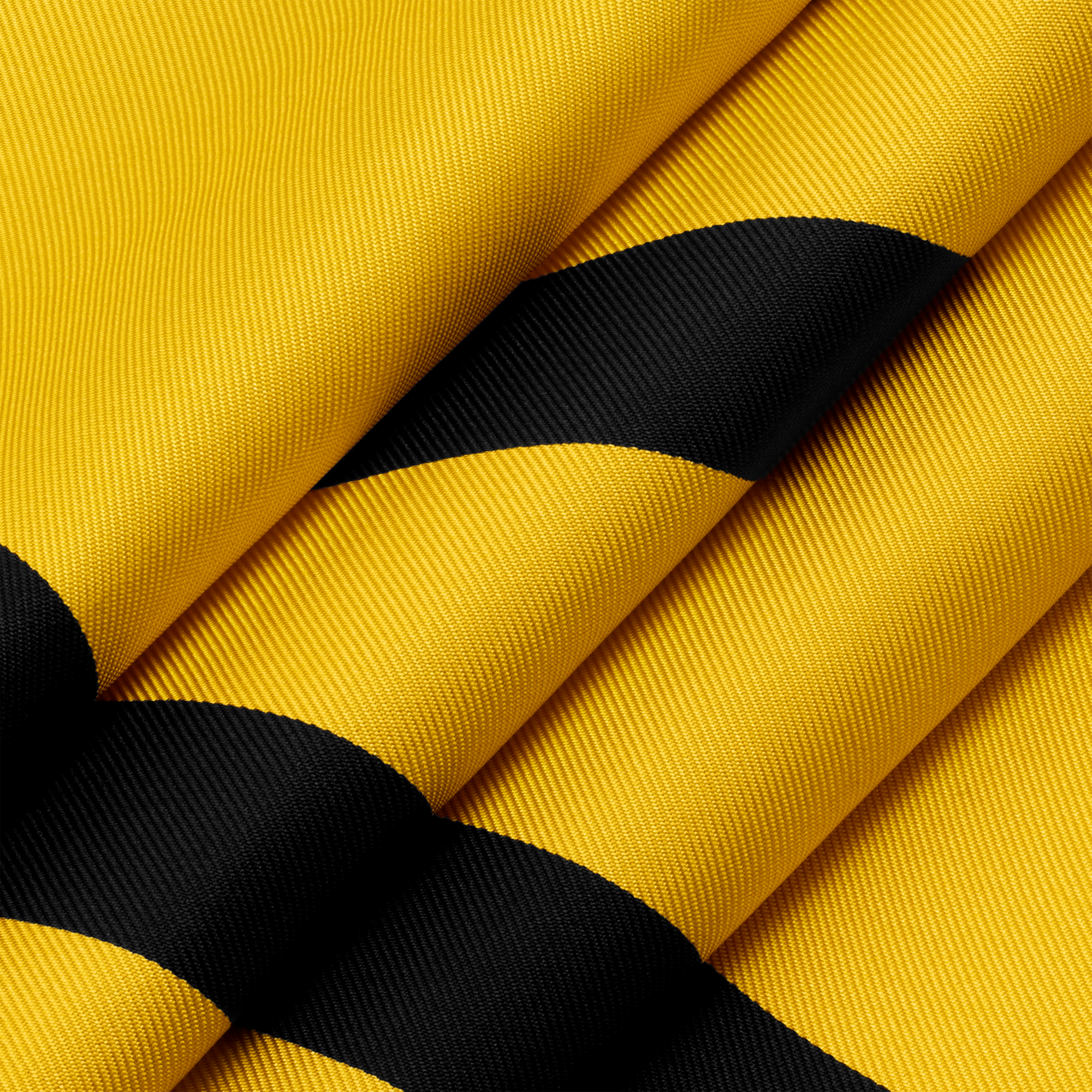 La Terre Est Ronde By Sol Lewitt Square 90 S00 in Women