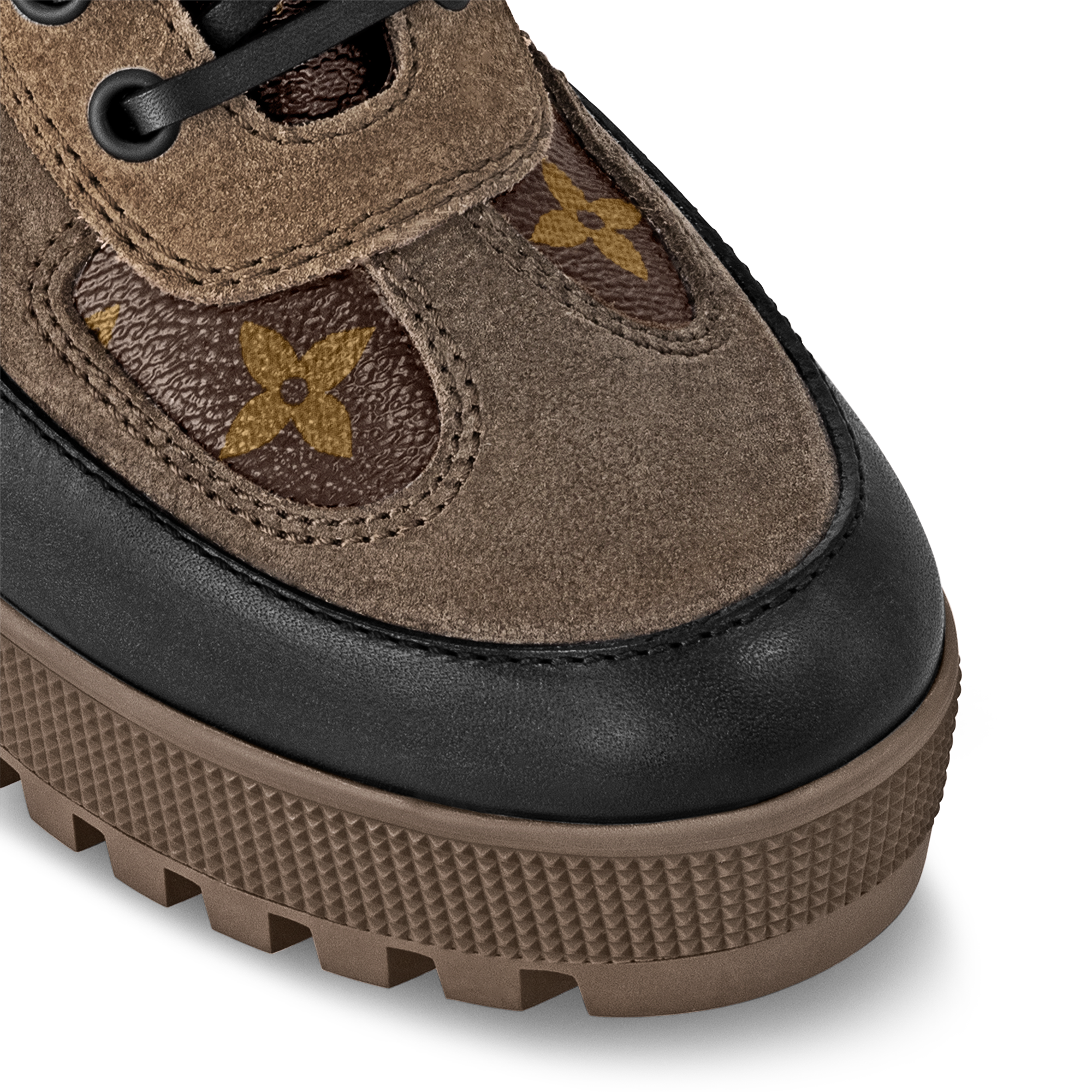 Laureate Desert Boot  in Women