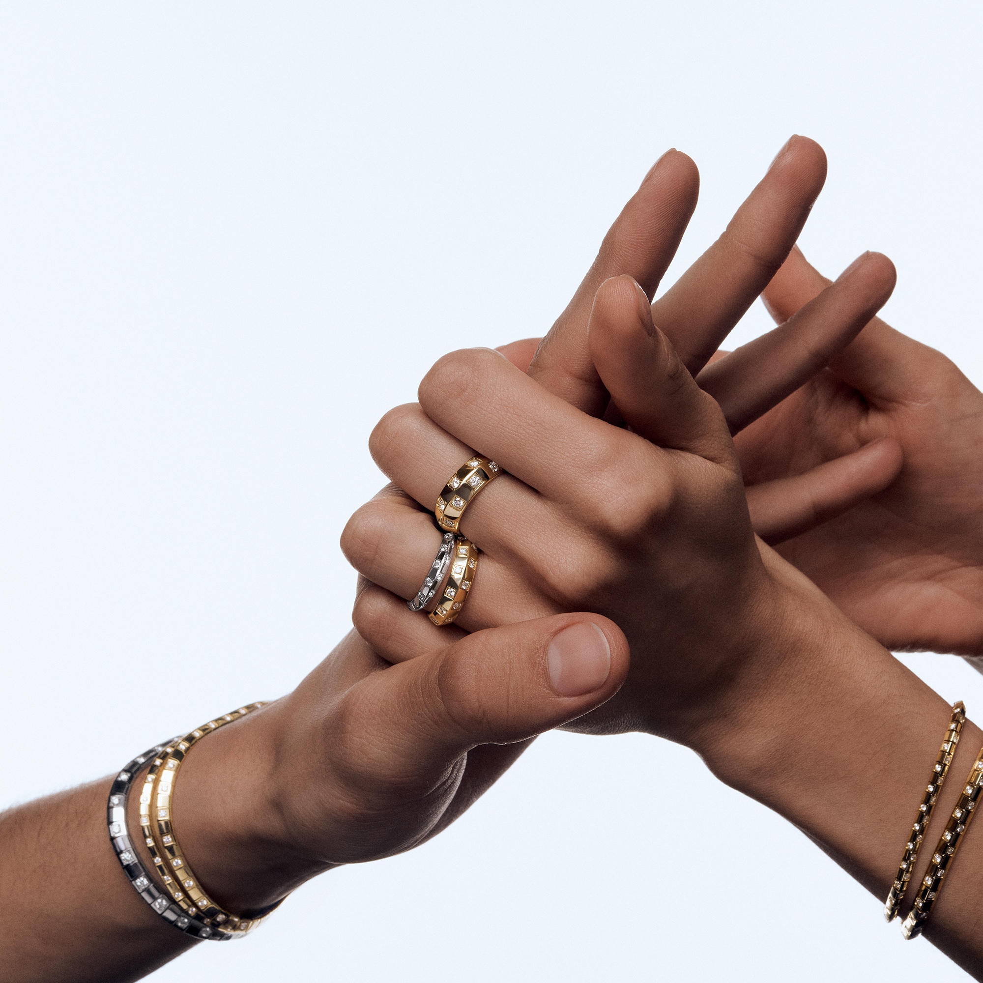 Le Damier de Louis Vuitton Medium Ring, Yellow Gold and Diamonds  in Jewelry