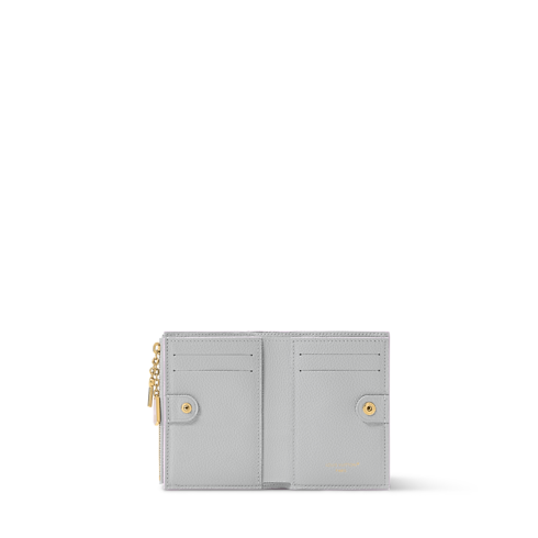 Lisa Wallet other view