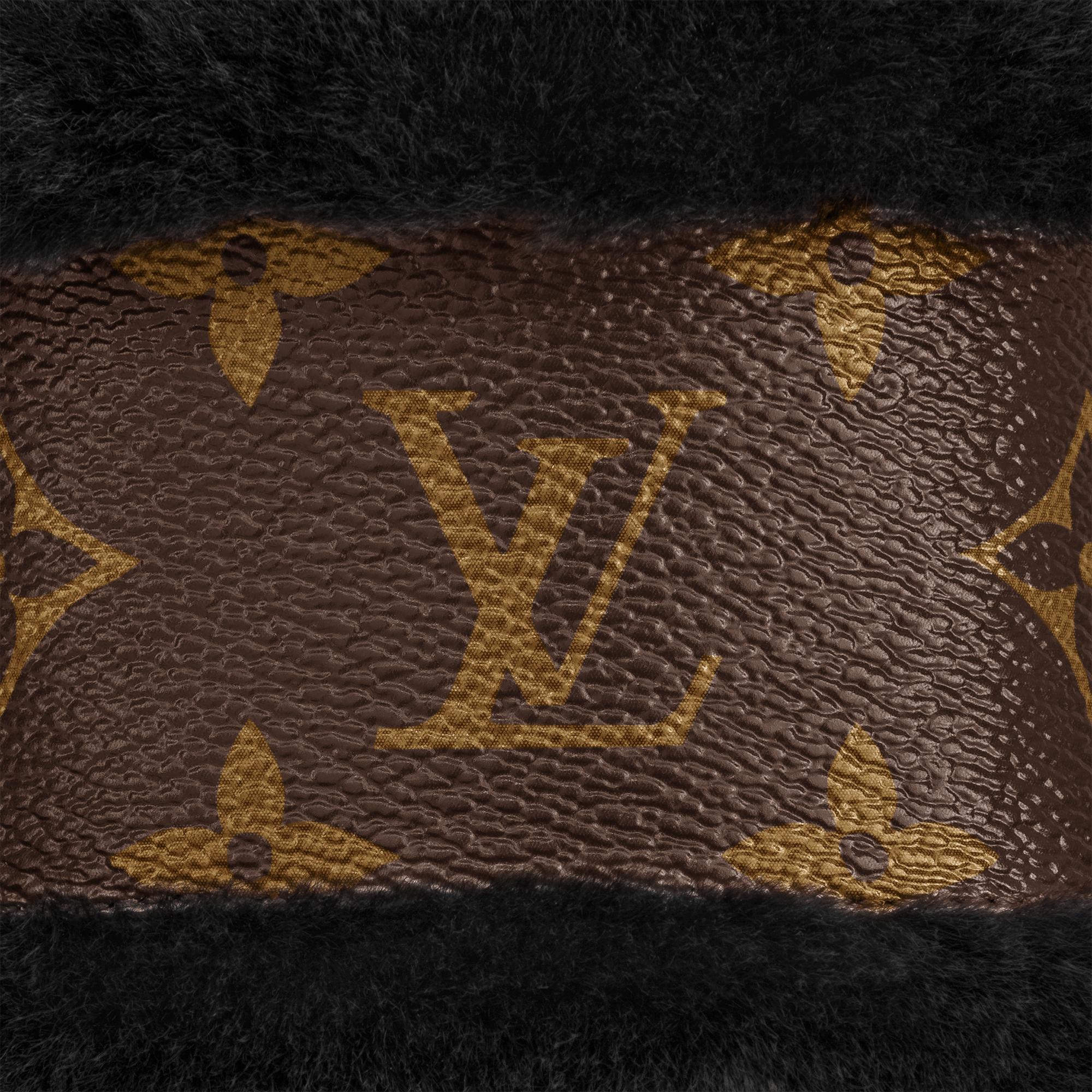 Lock It Flat Mule  in Women