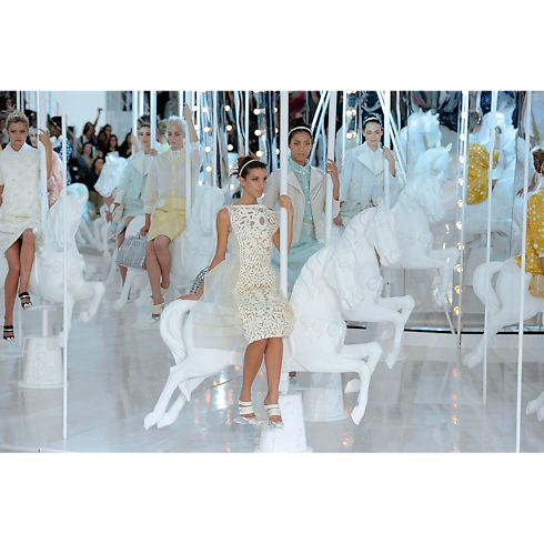 Louis Vuitton Catwalk in Trunks, Travel and Home's Library Hard Cover Books collections by Louis Vuitton (Product zoom)