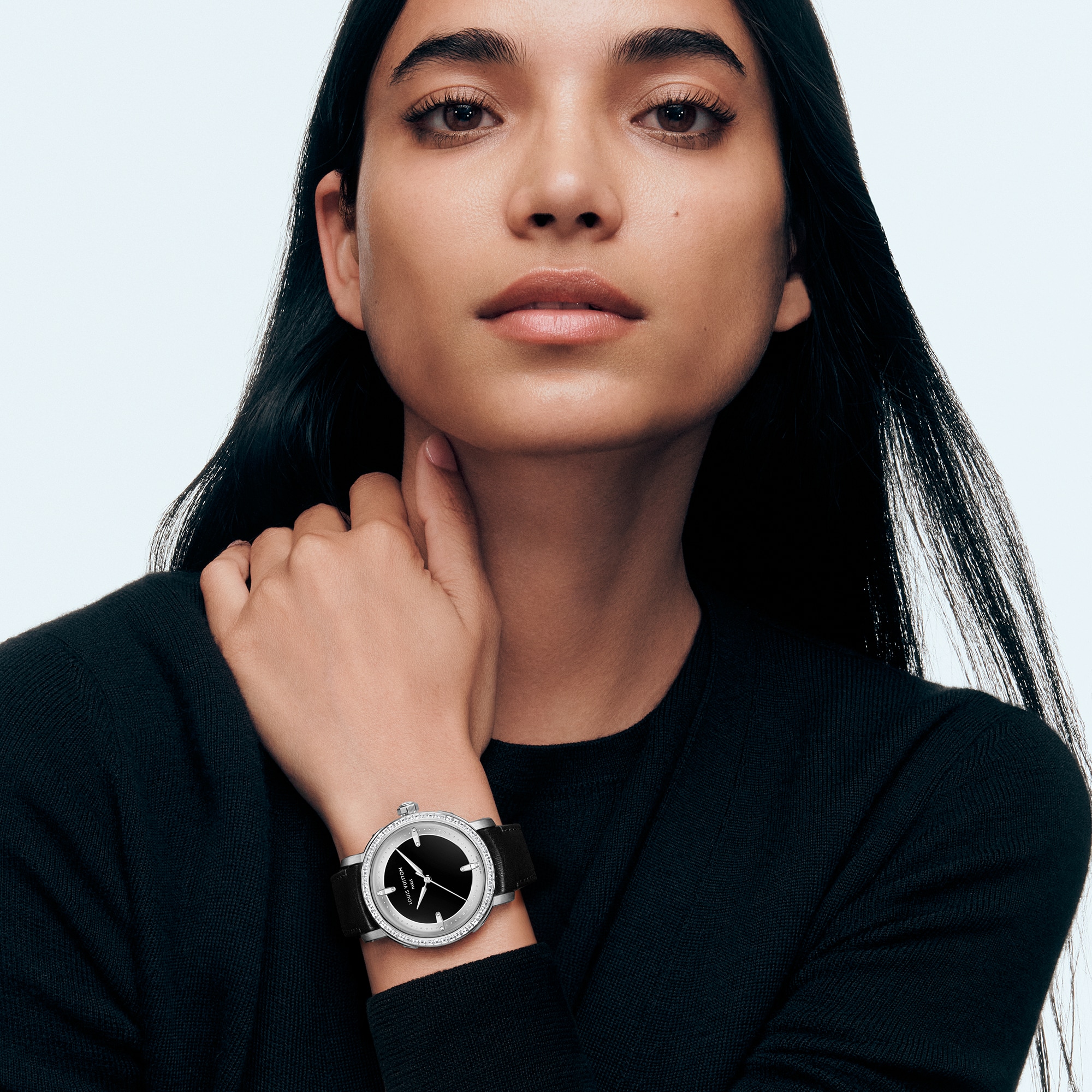 Louis Vuitton Escale, Automatic, 40.5mm, Platinum and diamonds  in Watches