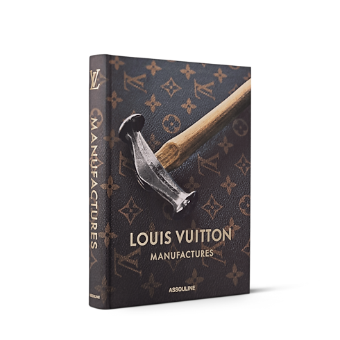 Louis Vuitton Manufactures in Trunks, Travel and Home's Library Hard Cover Books collections by Louis Vuitton (Product zoom)